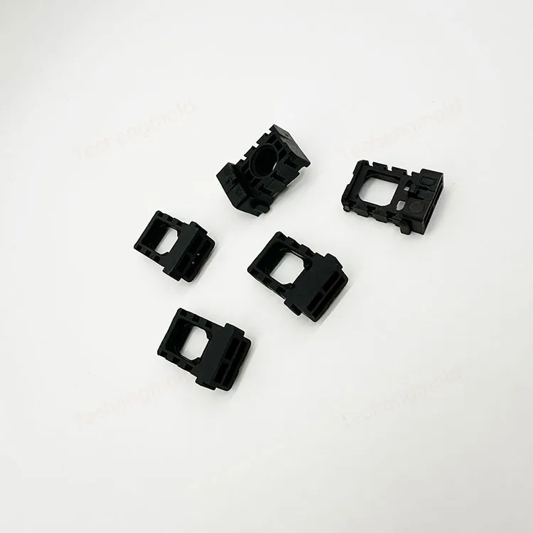 特诚科技精密工程塑料注塑件实拍